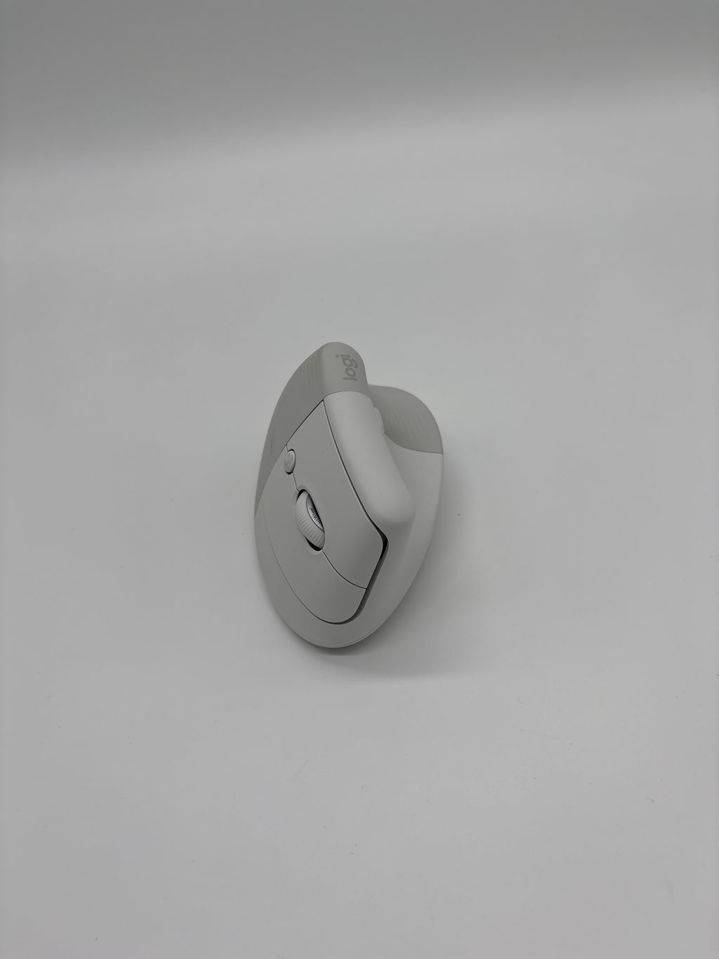 Logitech Lift für Mac Weiß – Kabellose Vertikale Ergonomische Maus