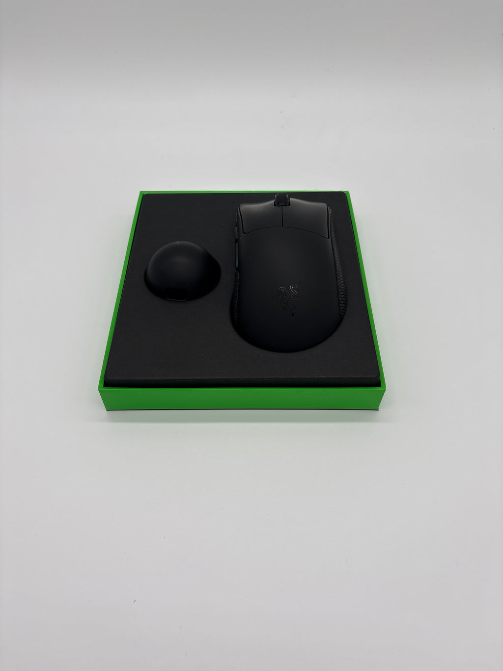 Razer DeathAdder V4 Pro – Kabellose Gaming-Maus, 56g, Schwarz