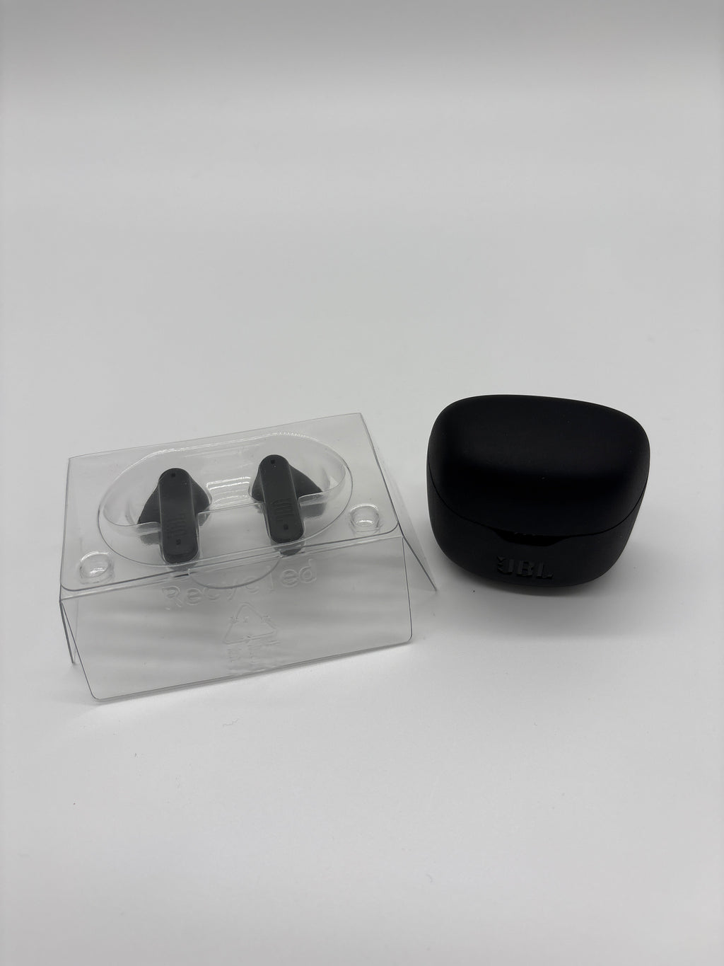 JBL Tune Flex TWS Schwarz – Rechter Ohrhörer & Ladecase funktionieren