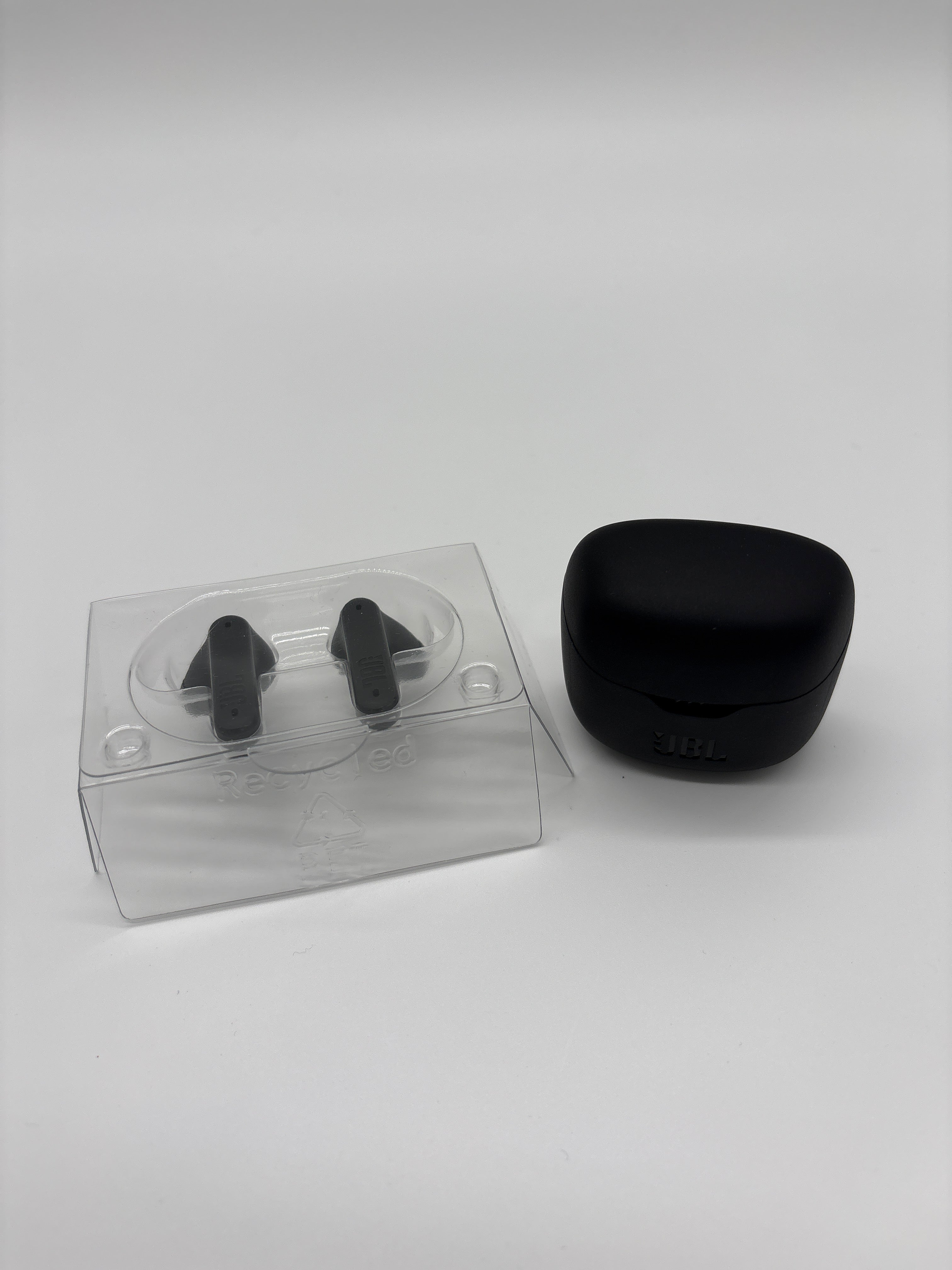 JBL Tune Flex TWS Schwarz – Rechter Ohrhörer & Ladecase funktionieren