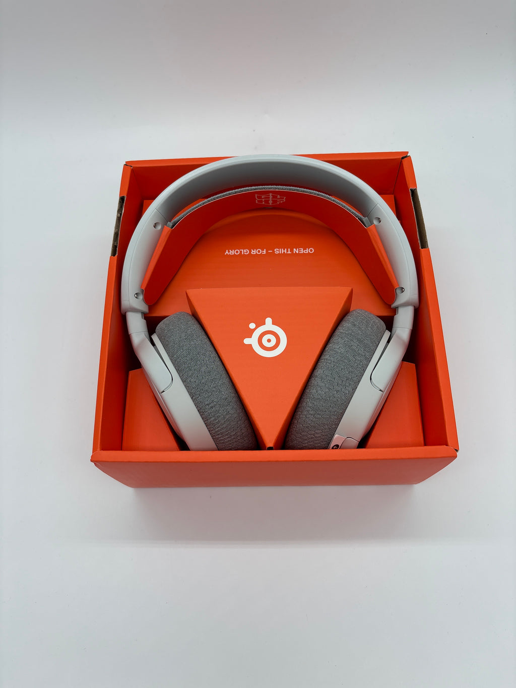 SteelSeries Arctis Nova 1 Gaming-Headset – Weiß