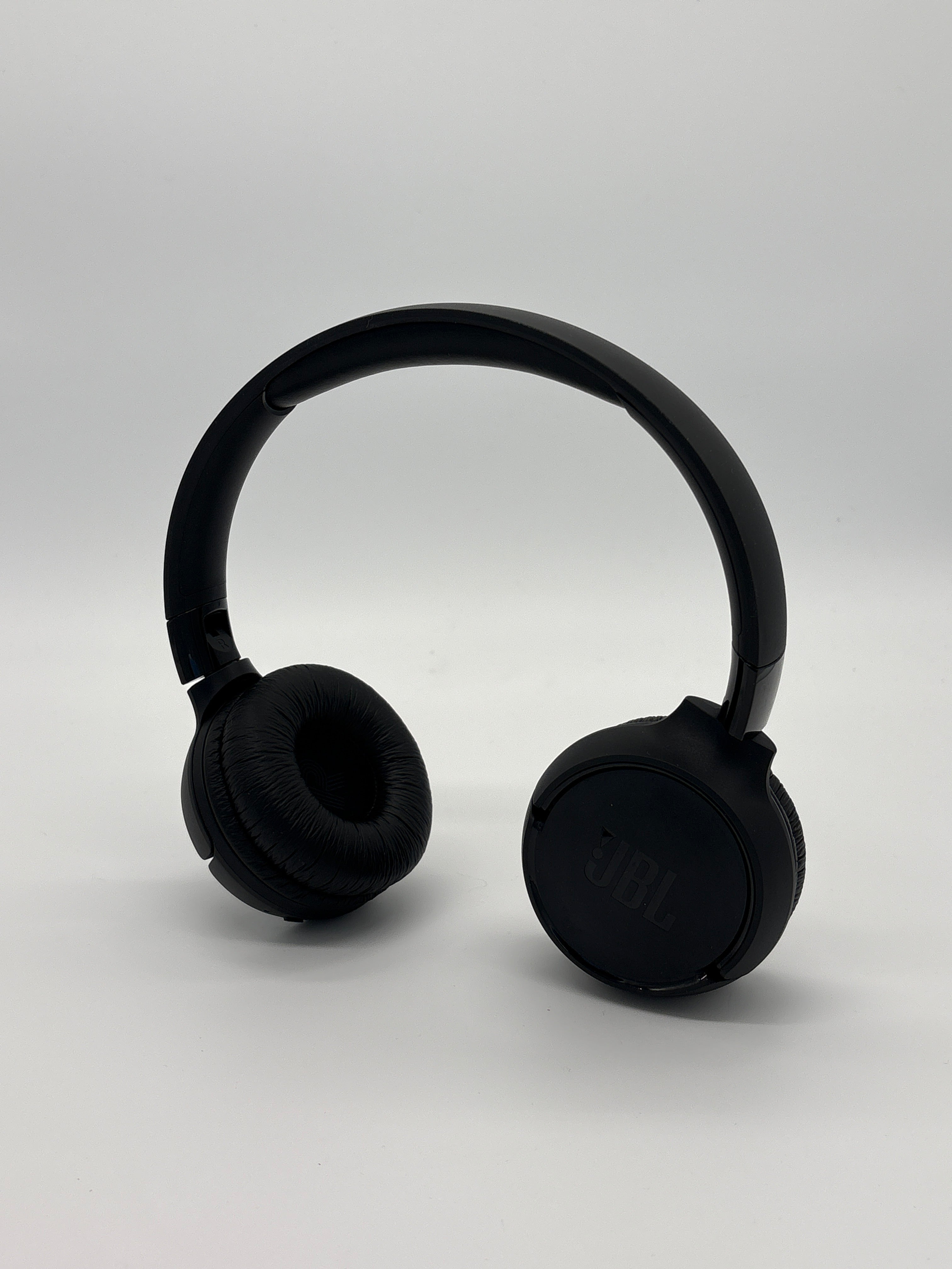JBL Tune 520BT – Kabelloser On-Ear-Kopfhörer, Schwarz