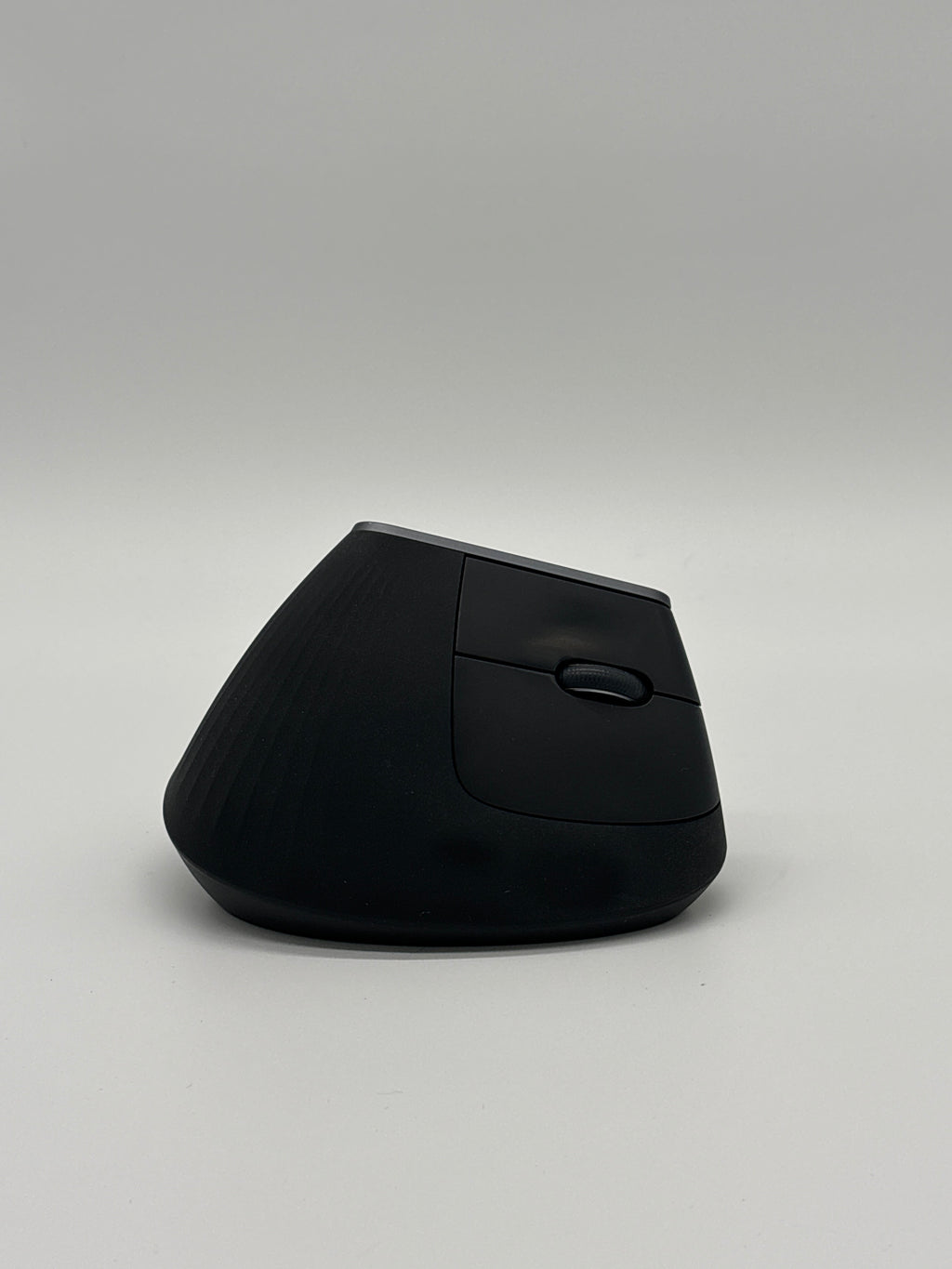 Logitech MX Vertical – Kabellose Ergonomische Maus Schwarz