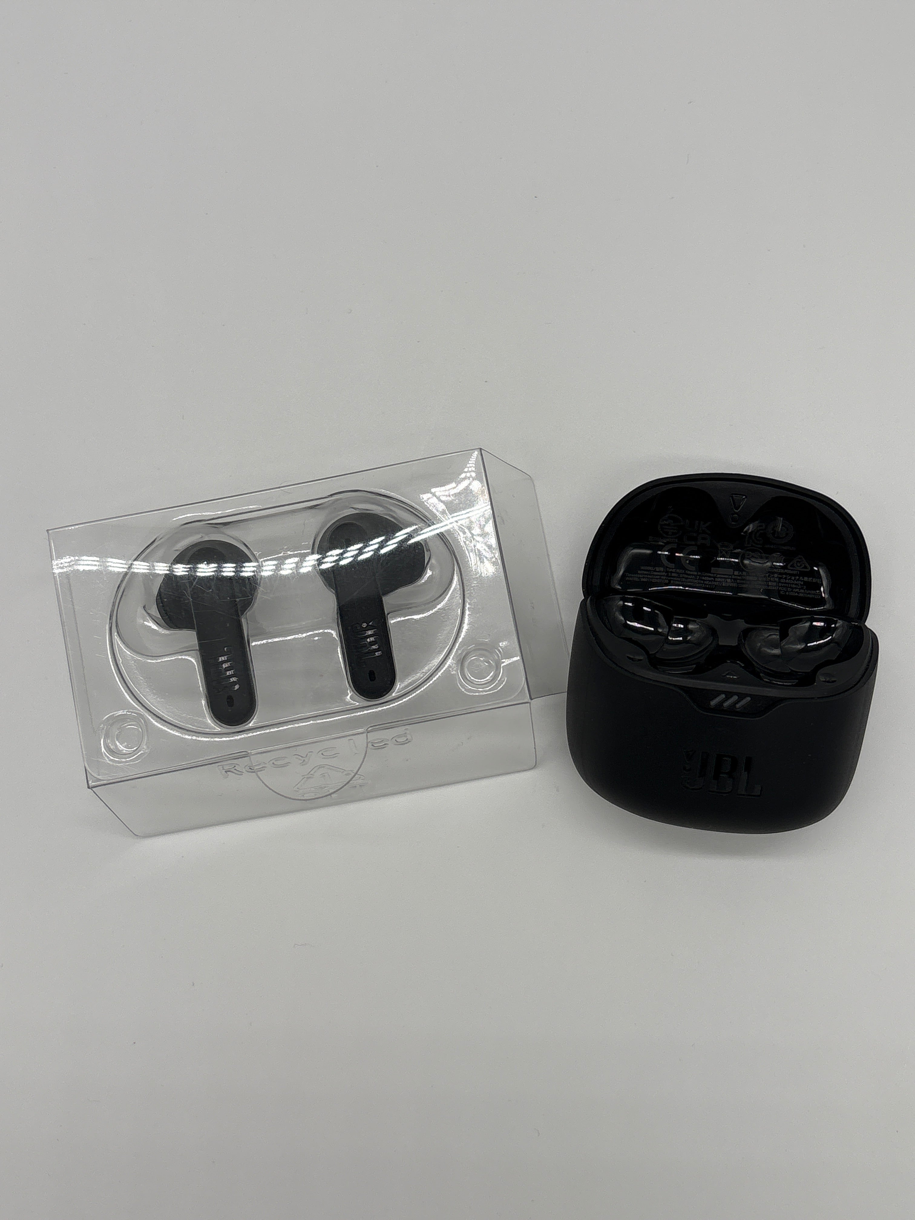 JBL Tune Flex TWS Schwarz – Rechter Ohrhörer & Ladecase funktionieren