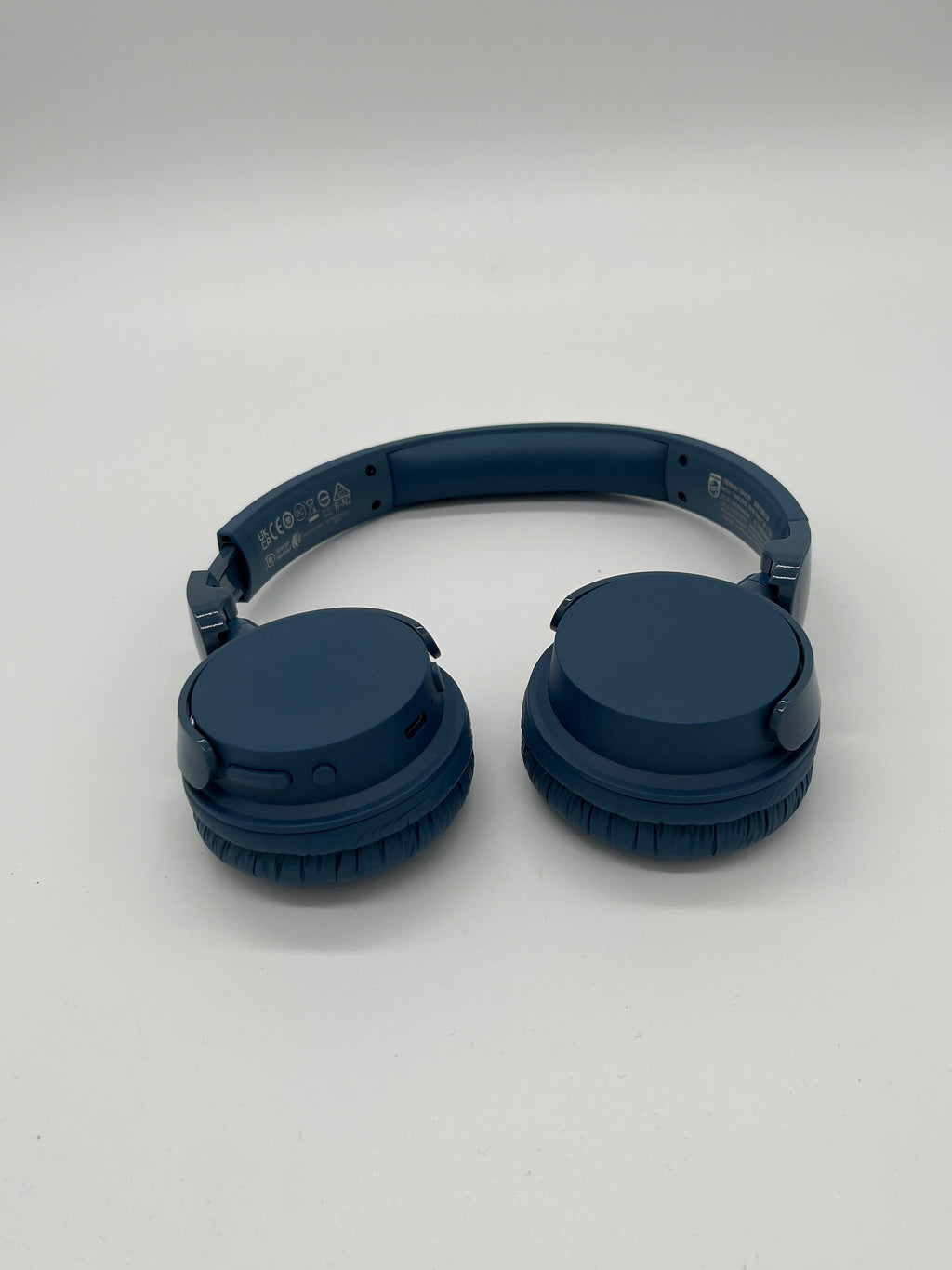 Philips TAH4209BL On-Ear Bluetooth Kopfhörer – 55 Std. Akku, USB-C