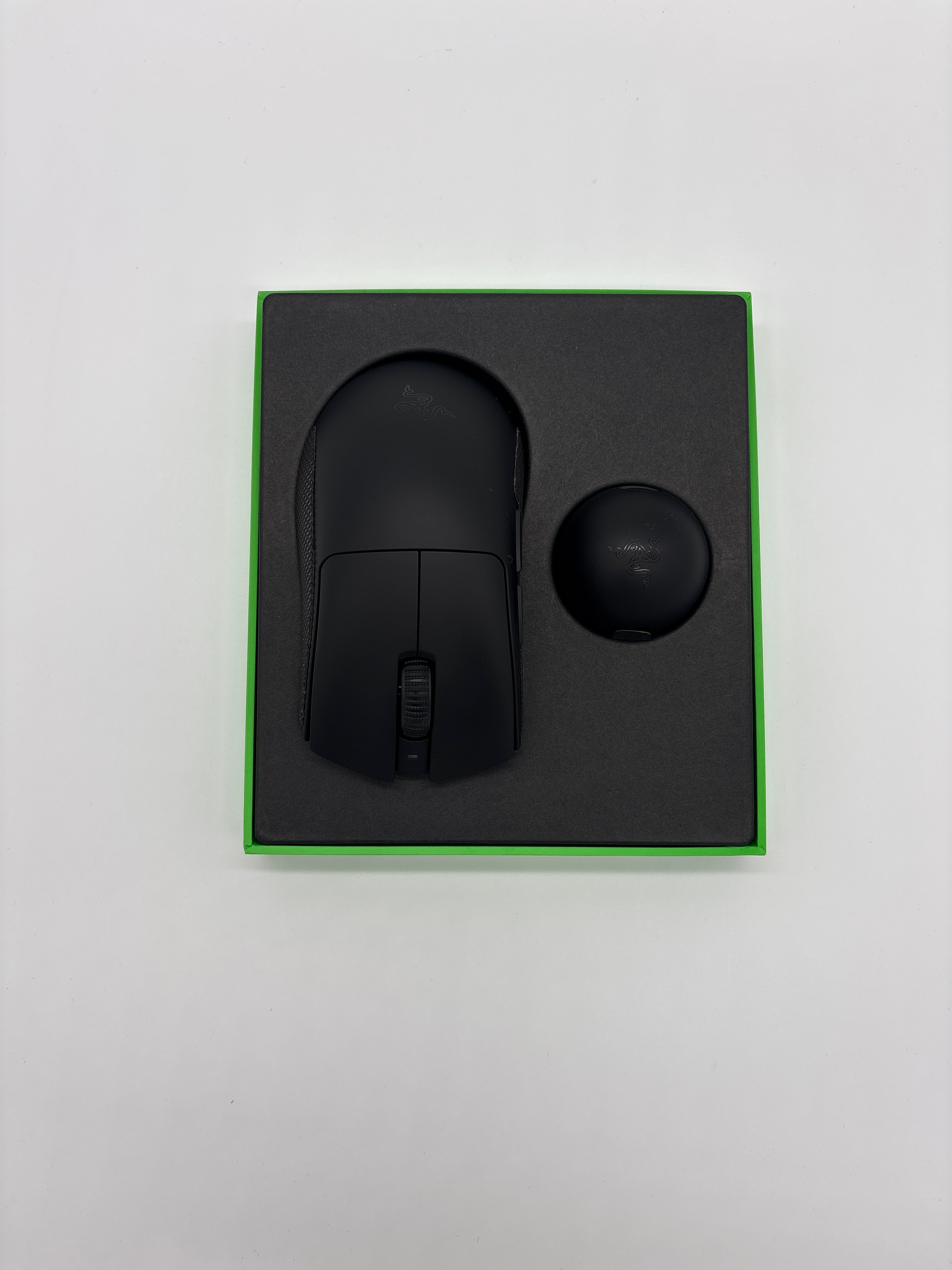 Razer DeathAdder V4 Pro – Kabellose Gaming-Maus, 56g, Schwarz