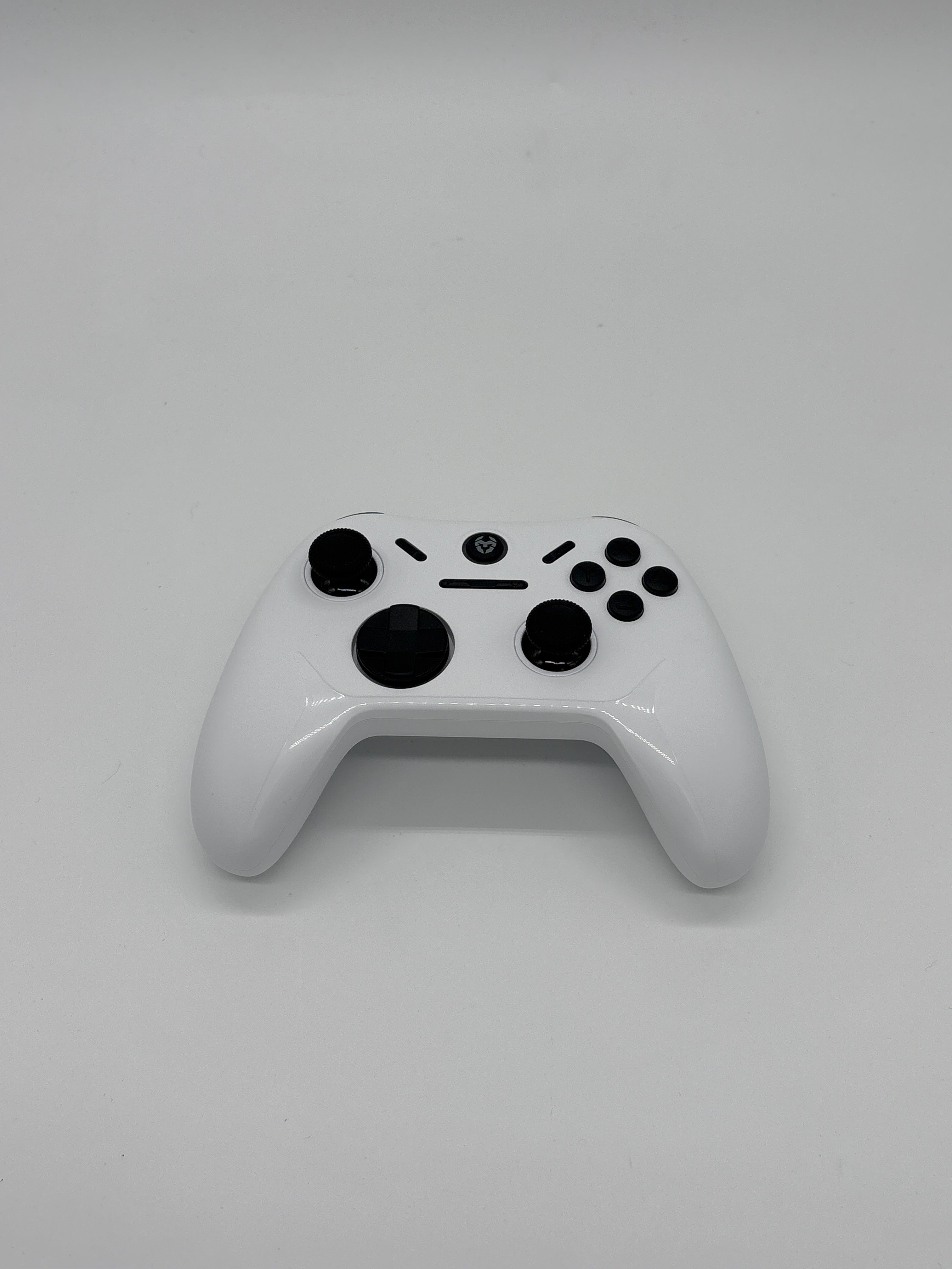 KROM KADOE Wireless Bluetooth 5.0 Controller – 15 Tasten, Dual-Vibration, 187g