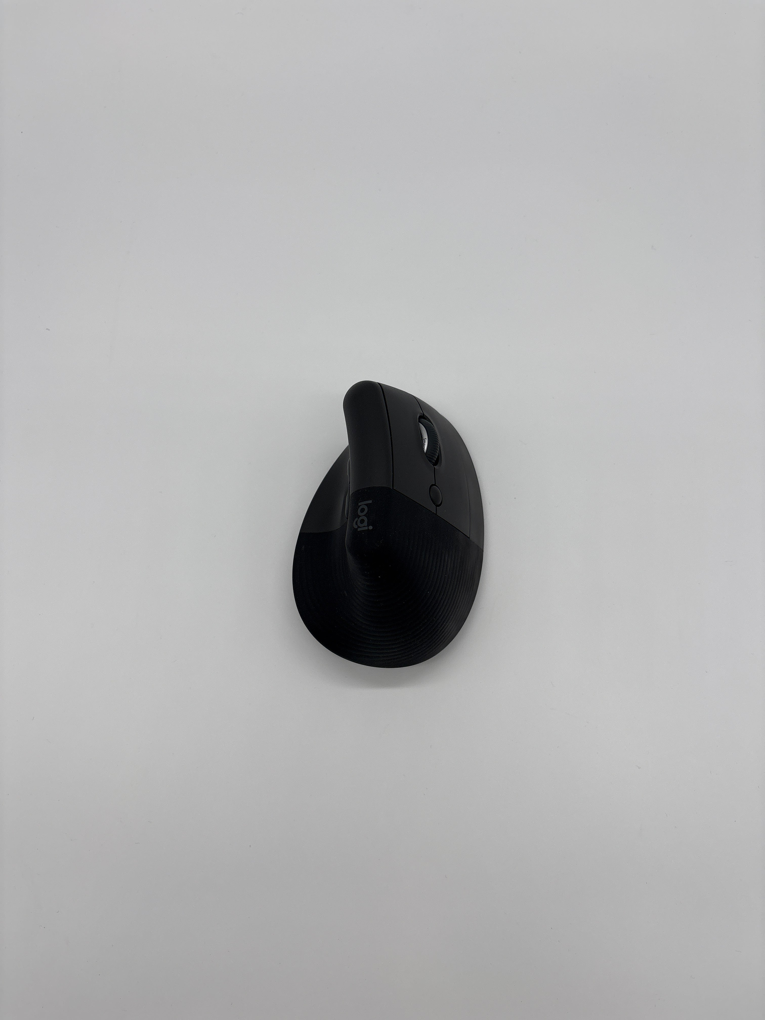 Logitech Lift – Vertikale Ergonomische Maus Graphit