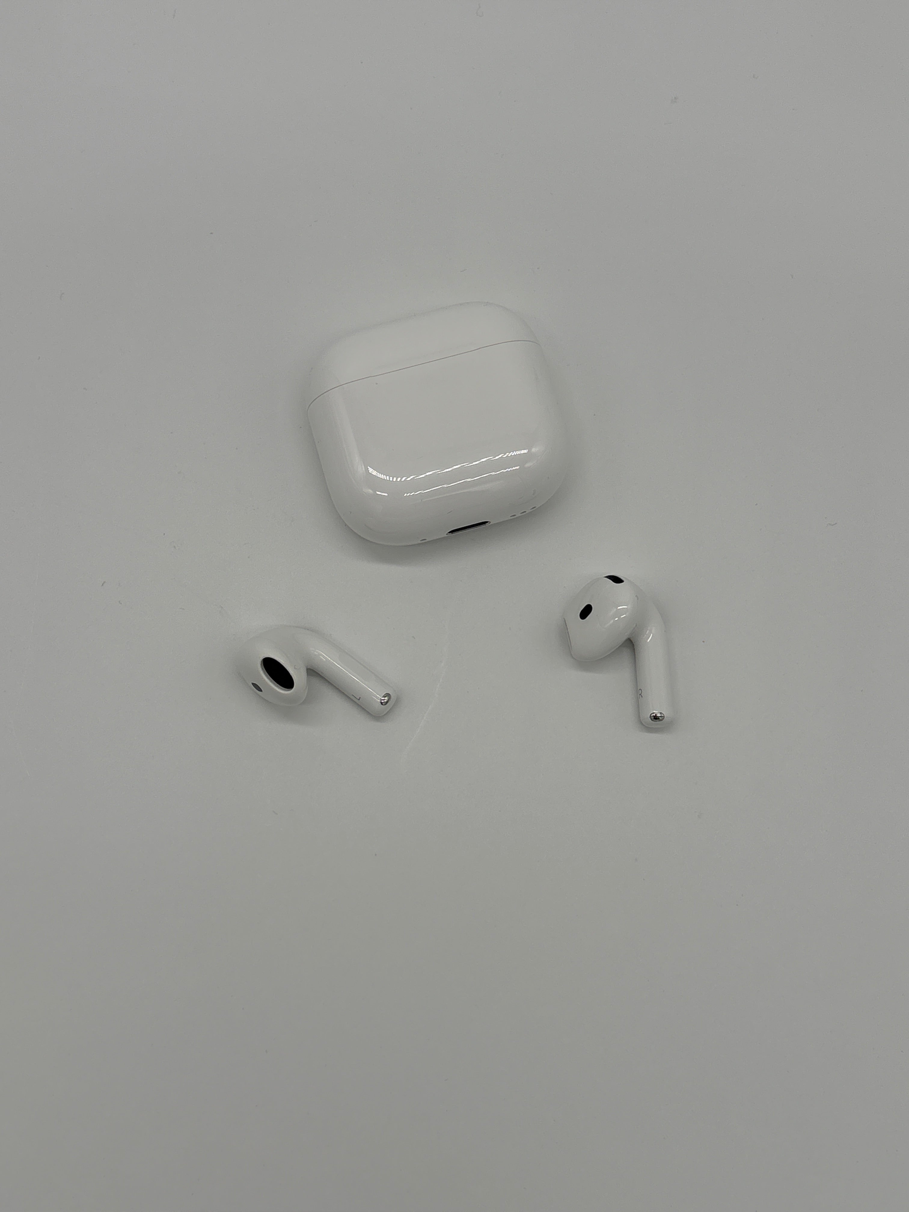 Apple AirPods 4 – ANC, Adaptives Audio, 3D Audio, USB-C