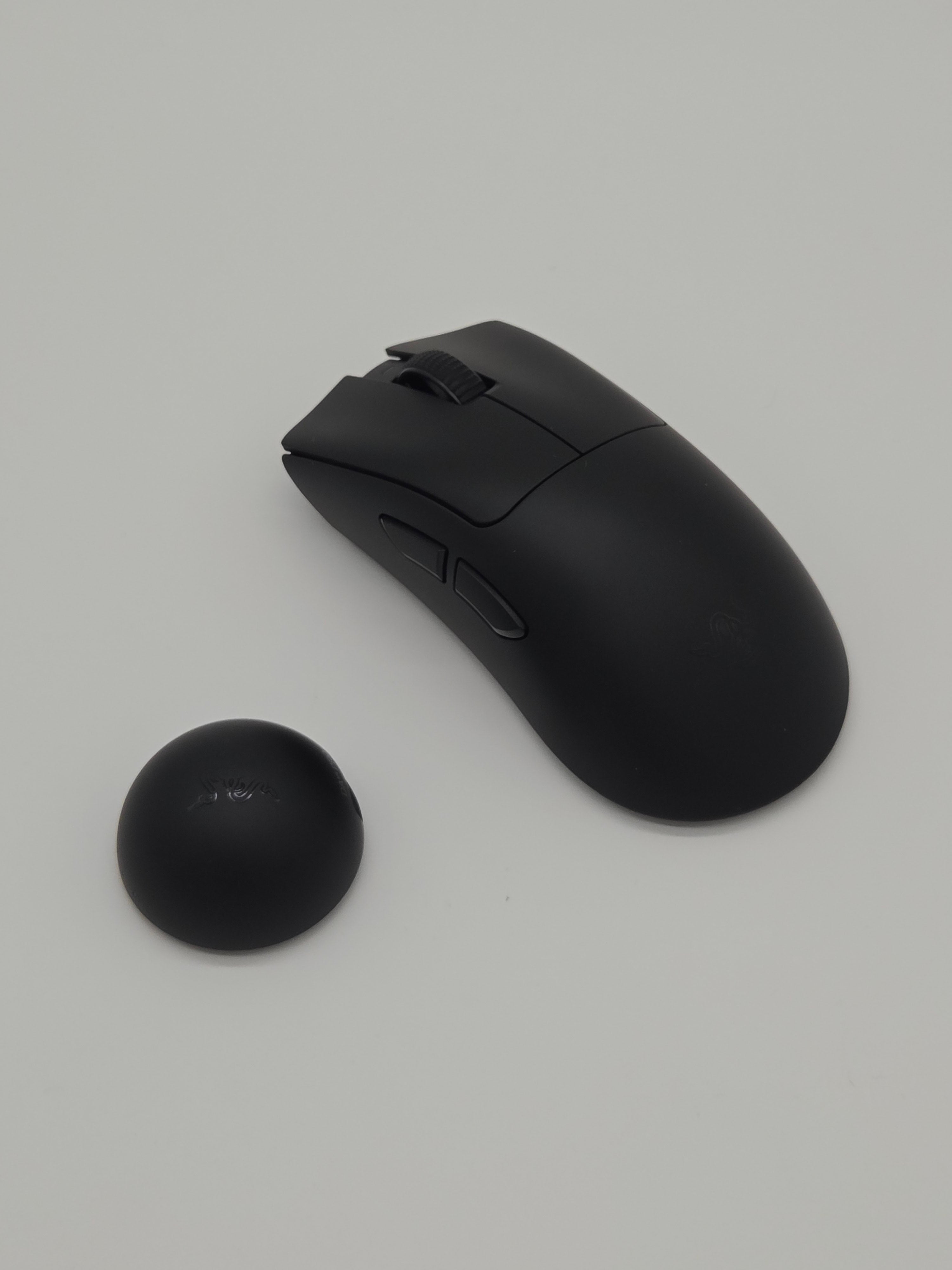 Razer DeathAdder V4 Pro – Kabellose Esports-Maus | 56 g | 45K Sensor | Schwarz