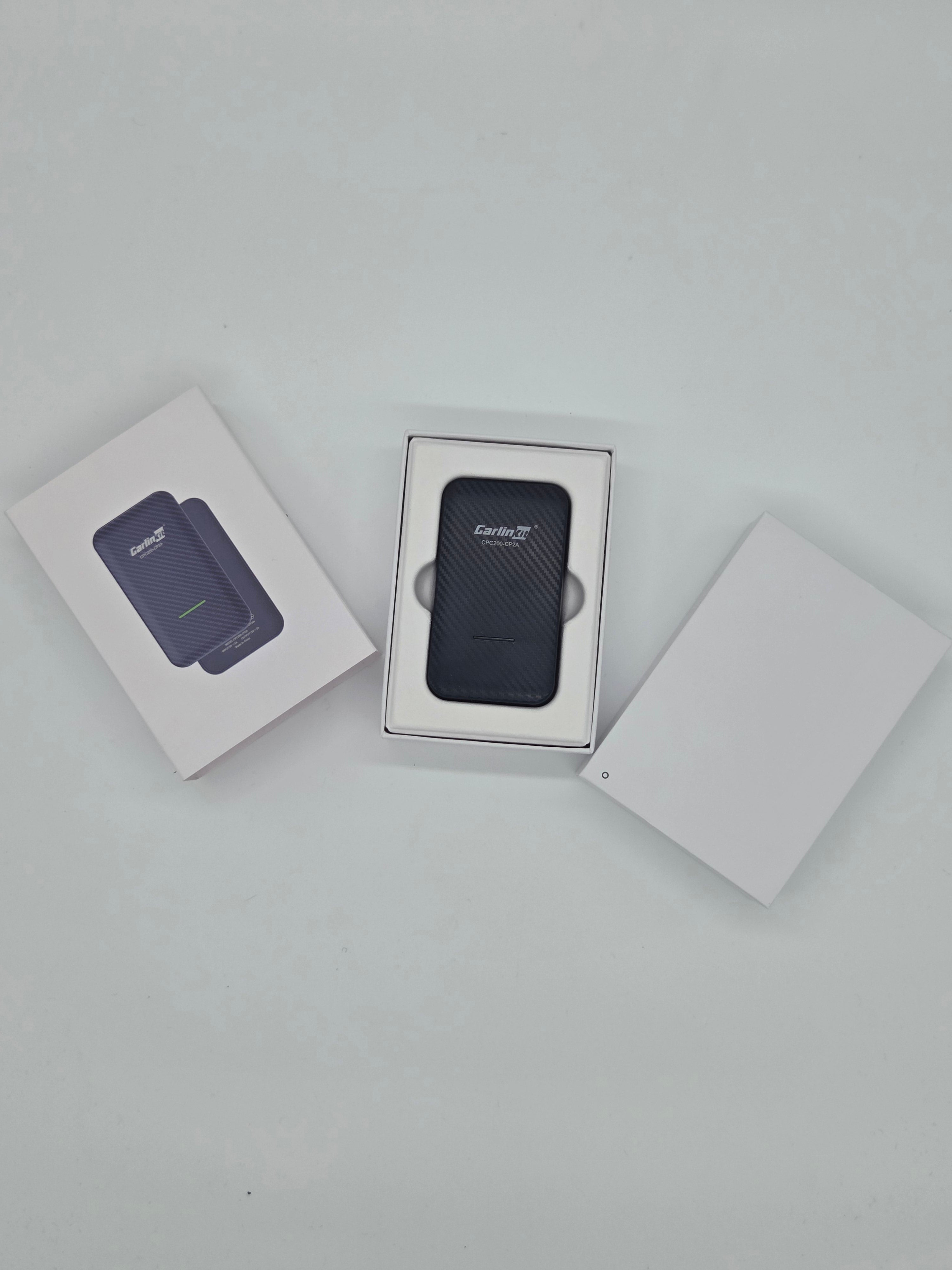 Carlinkit 5.0 – Wireless CarPlay & Android Auto Adapter