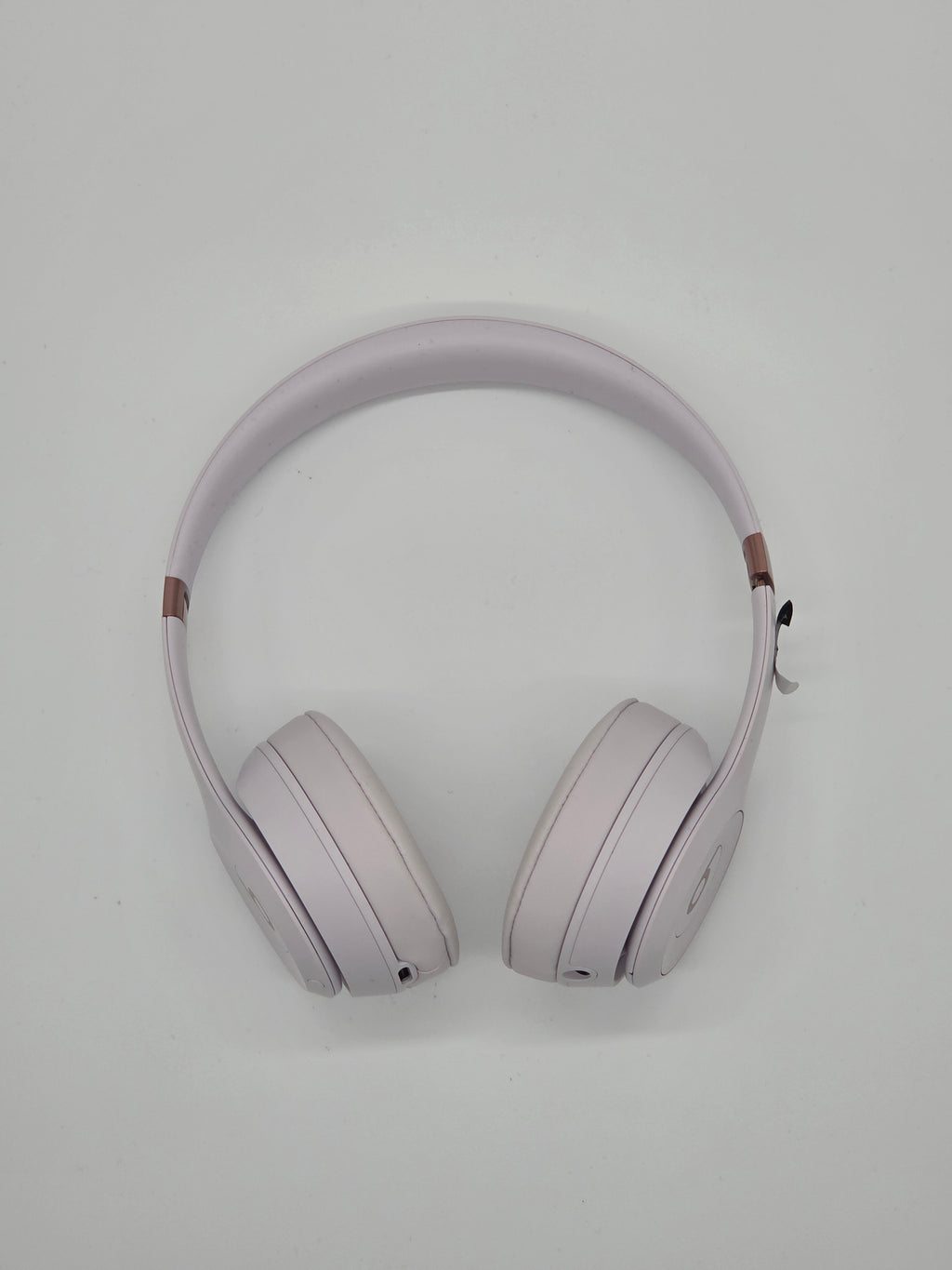 Beats Solo 4 – Kabelloser On-Ear-Kopfhörer, Wolkenrosa