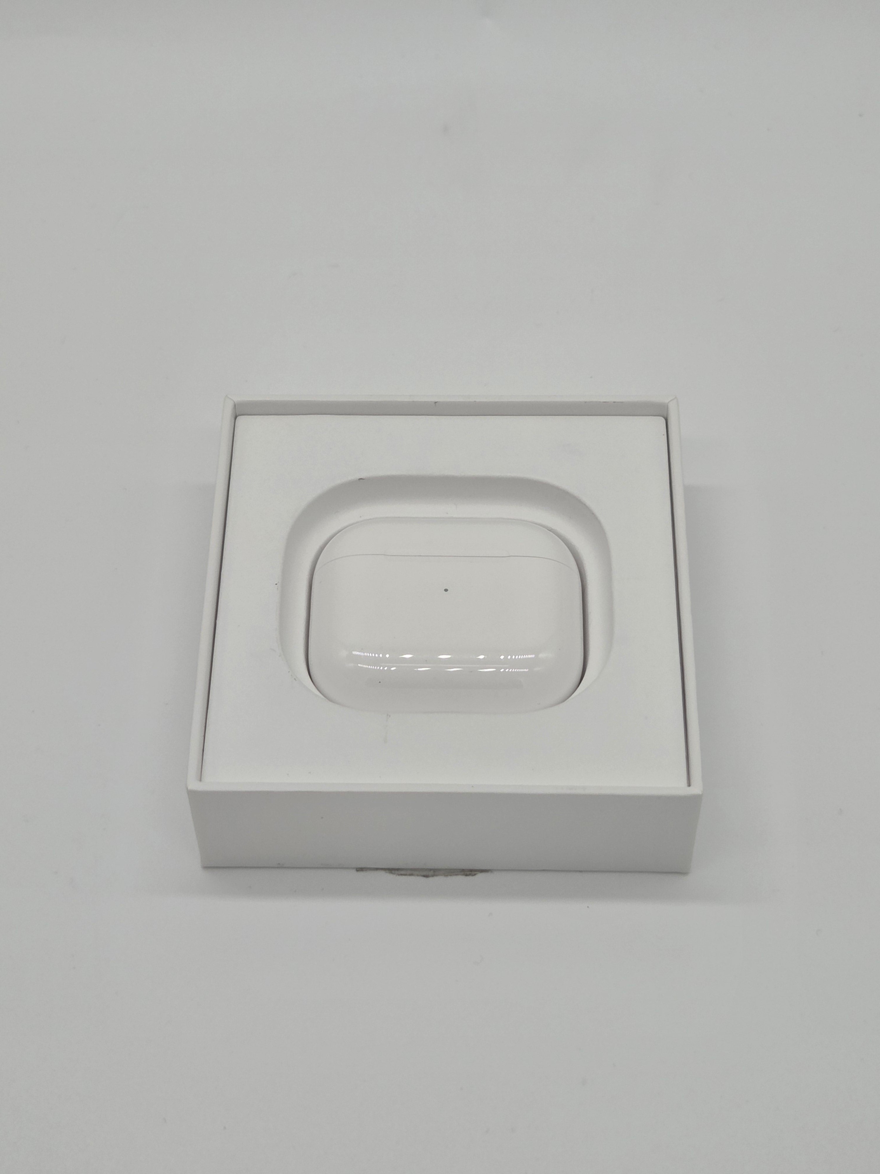 Apple AirPods (3. Generation) – mit Lightning Ladecase